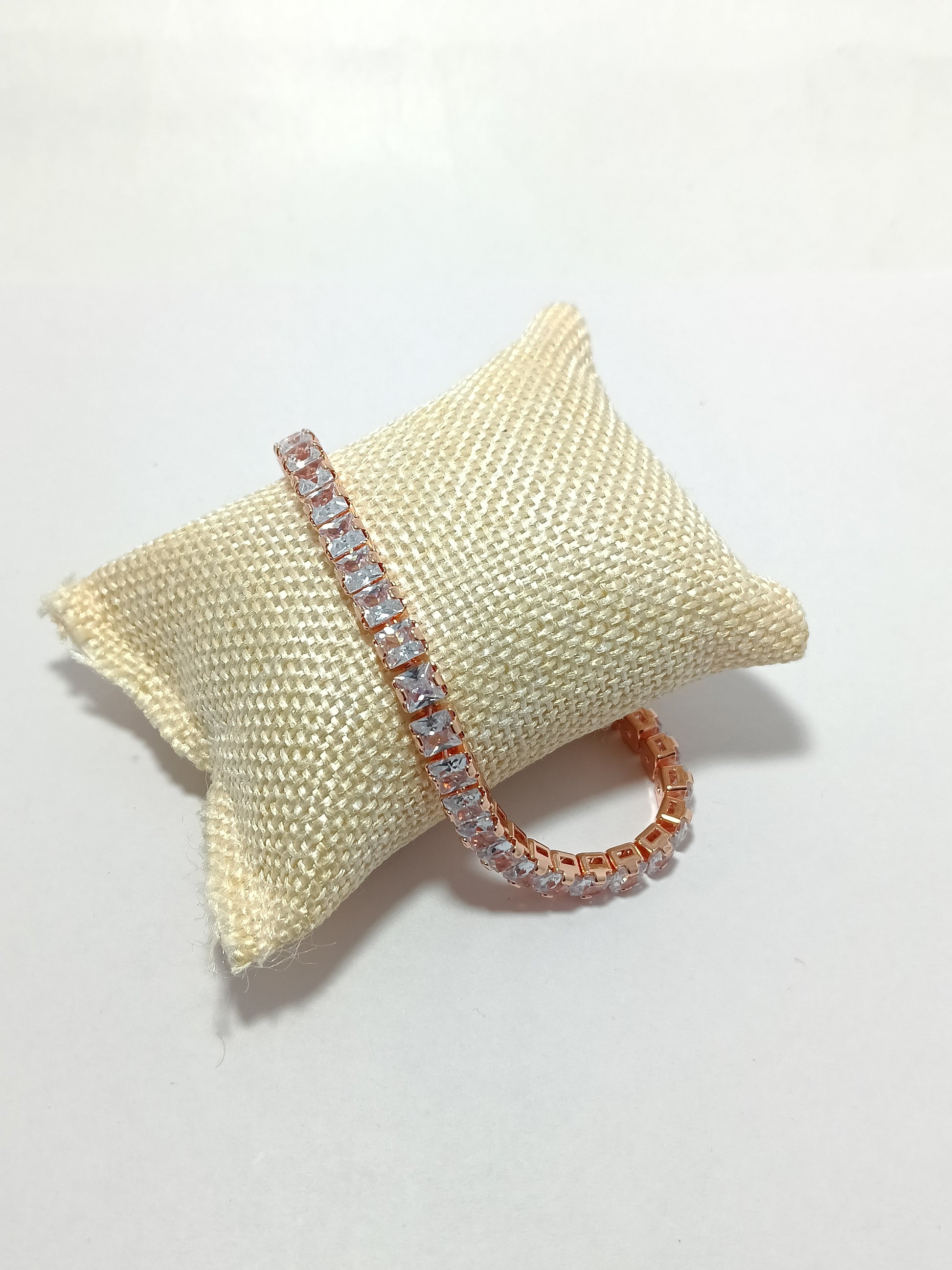 Crystal Radiance Bracelet - Dimplora