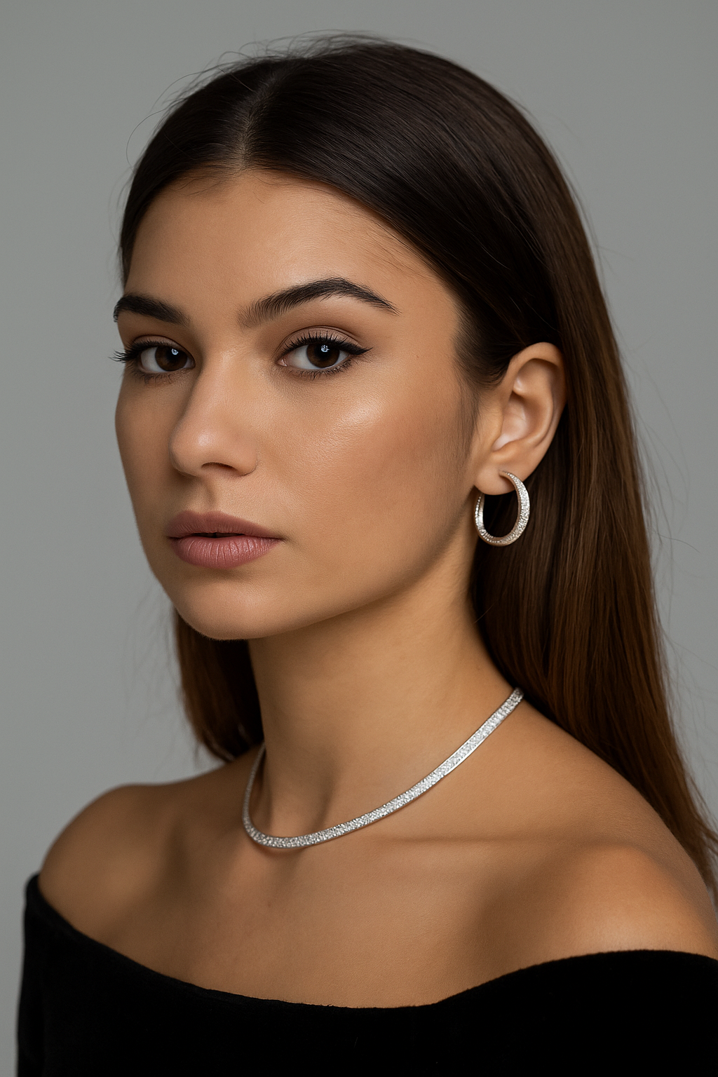 Sparkling C-Hoop Earrings - Dimplora